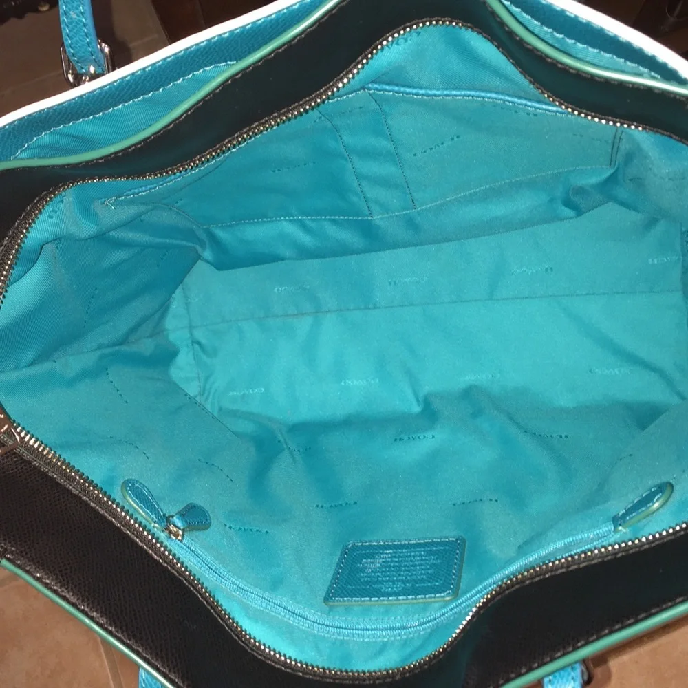 Coach Turnlock Tote bag Edgestain Leather Black Teal Turquoise L Handbag 38323 - Picture 12 of 16